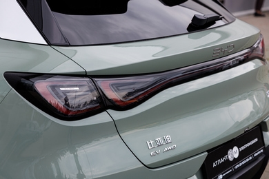 Лента фонарей на корме