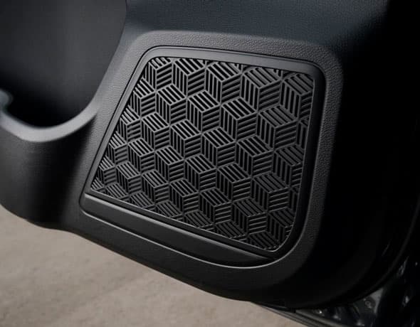 6 динамиков аудиосистемы