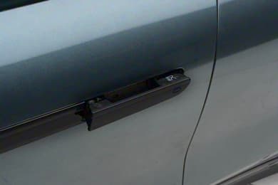 Выдвижные ручки дверей