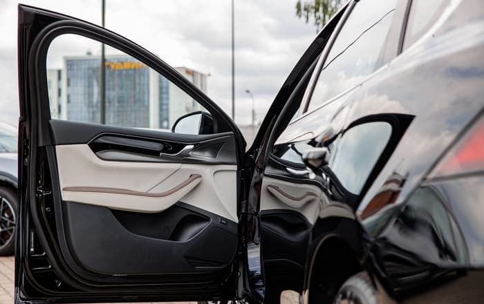 Стильные дверные карты