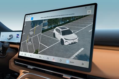 15,4" экран мультимедиа