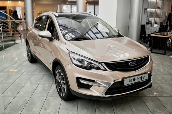 Компактный и стильный Geely GS