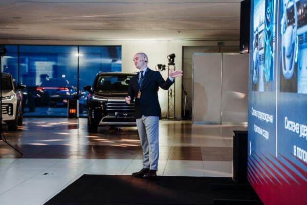 Продажи премиальных кроссоверов и внедорожников стартовали в EXEED Центр Атлант-М Домбровская