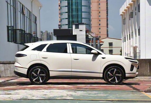 BYD Sea Lion 06: «Глаз бога», мощность двигателя до 245 л.с. и зарядка за 0,3 ч