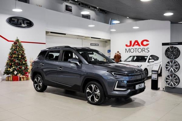 Обзор кроссовера JAC JS4