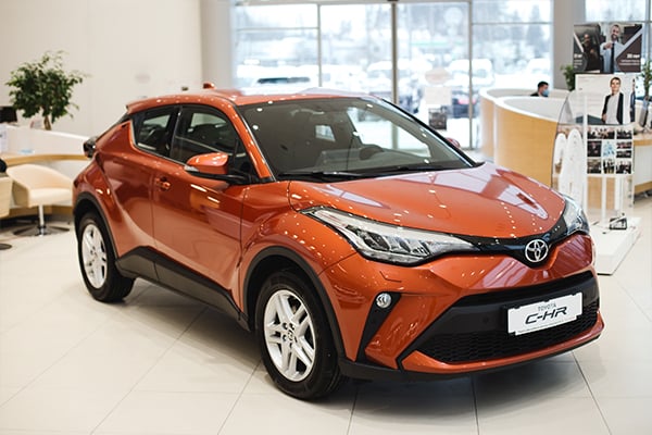 Красавчик С-HR