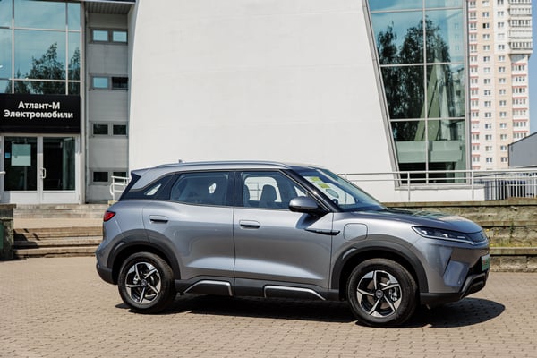 Обзор на самый доступный электрокроссовер – BYD Yuan UP