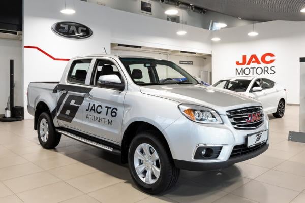 Скромный, но очень способный JAC T6