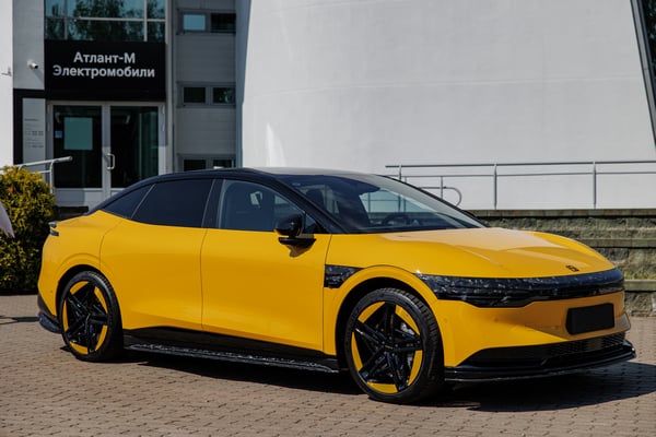 Премиальный седан Zeekr 007: основные технические характеристики