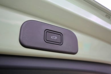 Электропривод багажника