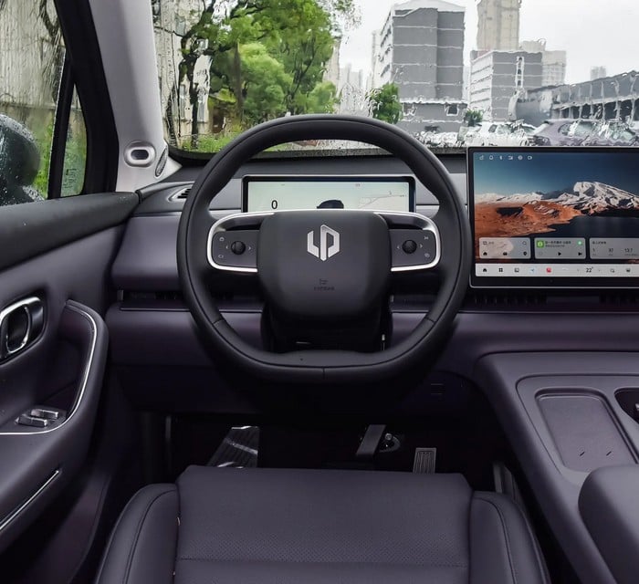 Стильное место водителя