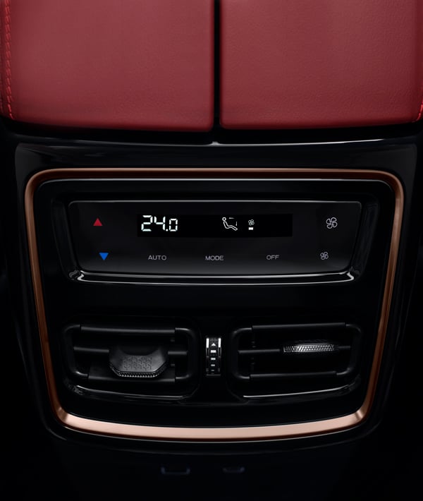 9” экран климат-контроля