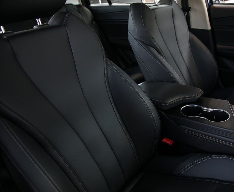 Обогрев сидений 1-го ряда