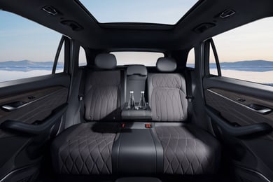 Центральный подлокотник 2-го ряда