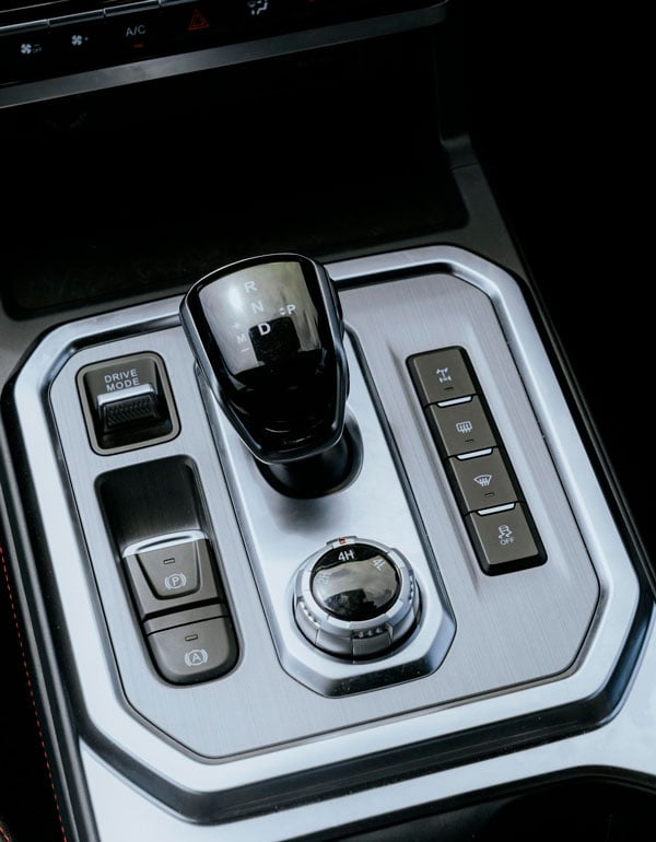 Режимы движения: Normal, Eco, Power Mode.