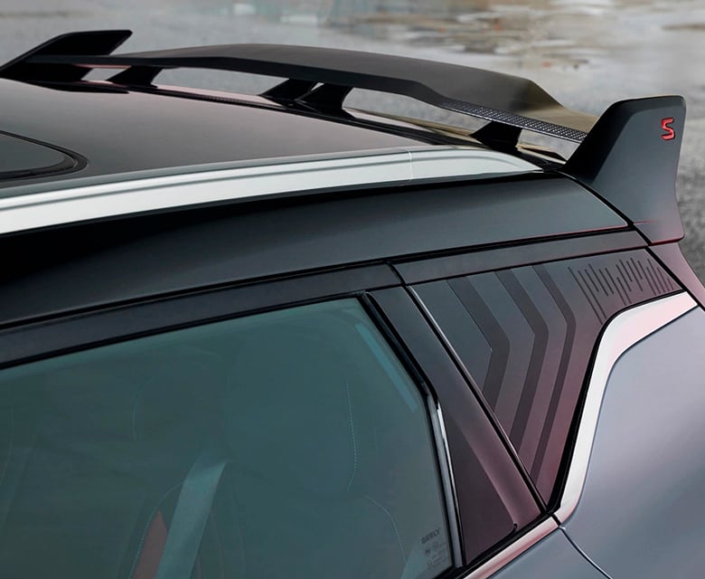 Спортивный спойлер